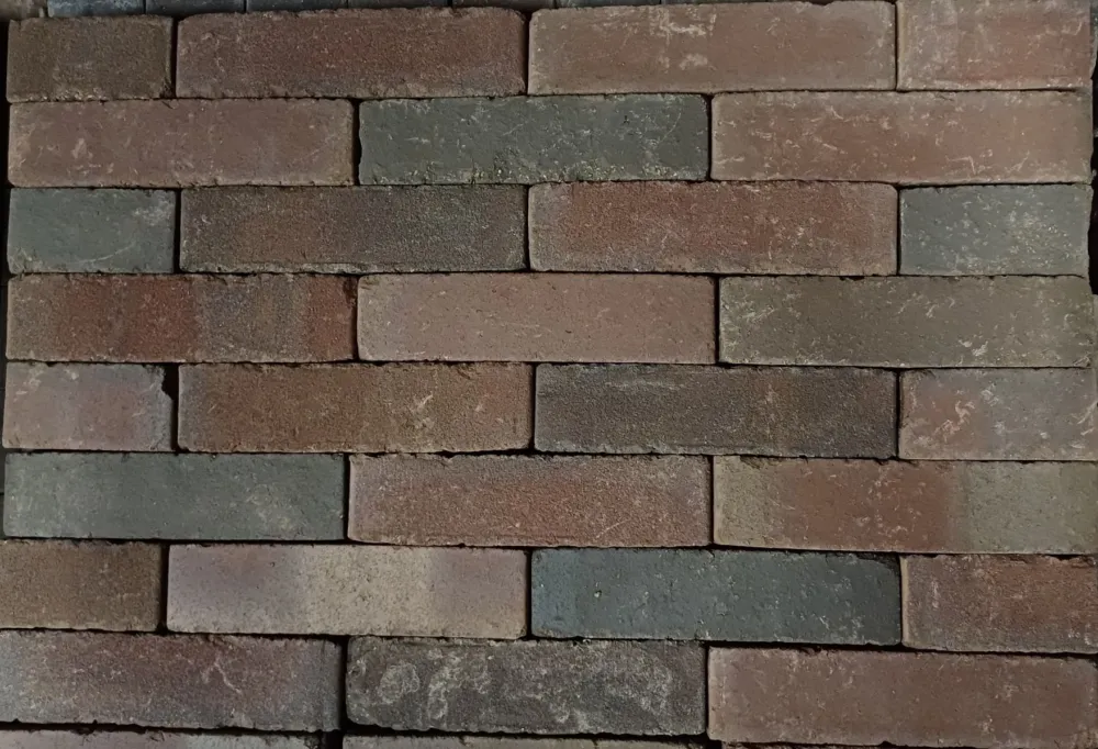 Op = Op Vloersteenstrip Gebakken Klinker Rood-Bruin genuanceerd Winssen