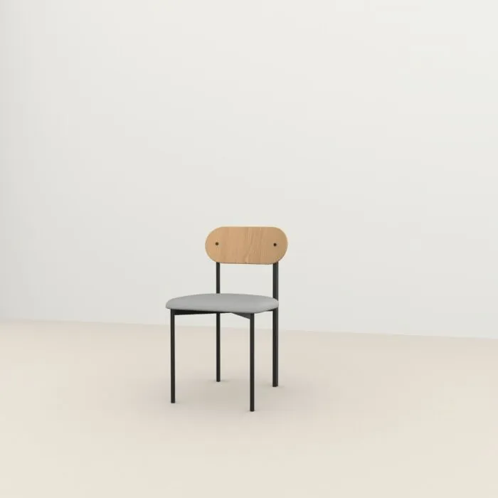 Direct Beschikbaar Studio HENK Oblique Chair zwart frame-Cube Light Grey 60-Hardwax oil light