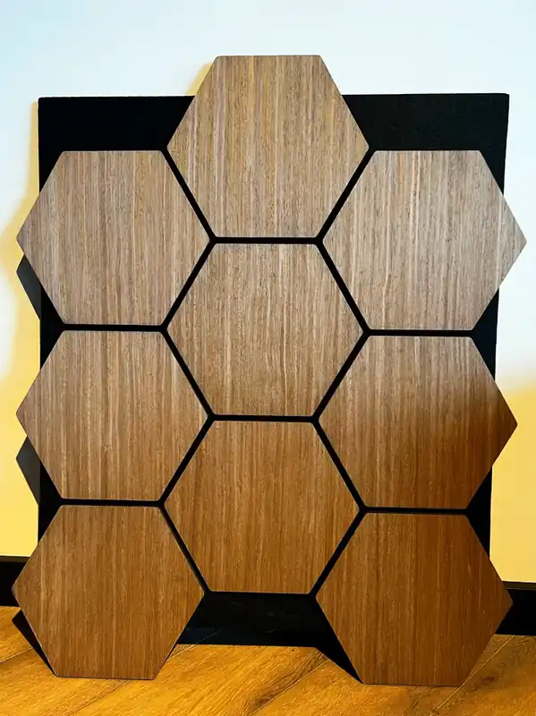 Hexagon Akupanel – Akoestische wandpaneel - Walnoot Eiken 80 x 65 x 2cm Exclusieve Aanbieding