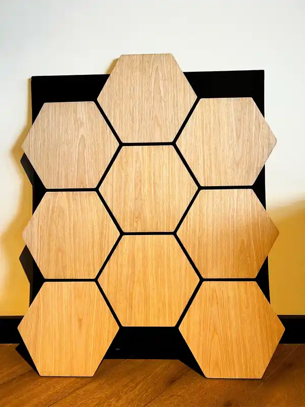 Hexagon Akupanel – Akoestische wandpaneel - Rustiek Eiken 80 x 65 x 2cm Nieuw