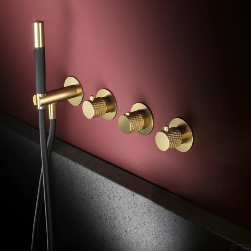 Thermostatische Douche/Badkraan Hotbath Cobber X Inbouw Met 2 Stopkranen En Handdouche Geborsteld Messing PVD Dagaanbieding