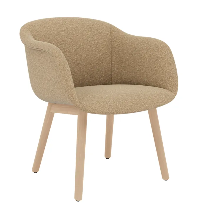 Muuto Fiber Soft armstoel Ecriture 240 met eiken onderstel Alleen Vandaag