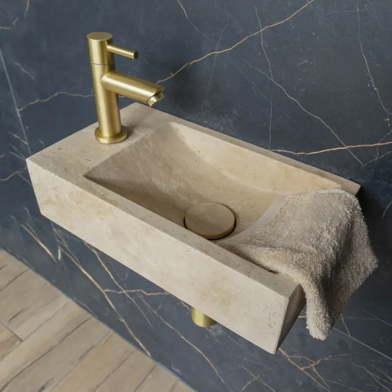 Saniclear White Travertin fonteinset met rechte kraan links in geborsteld messing Must-Have