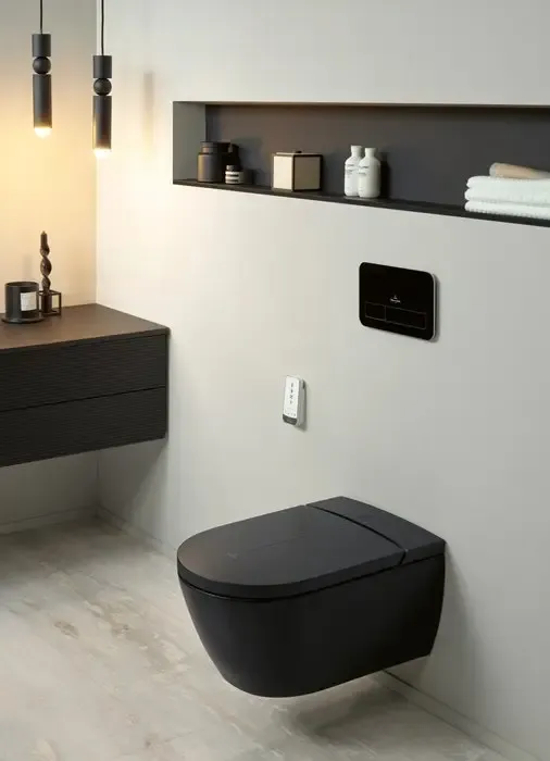 Seizoensaanbieding Villeroy & Boch ViClean douche wc randloos met verwarming en warme-luchtföhn zwart mat