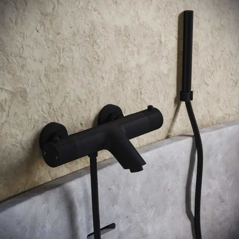 Direct Verzonden Saniclear Nero Stripes thermostatische opbouw badkraan met handdouche zwart mat