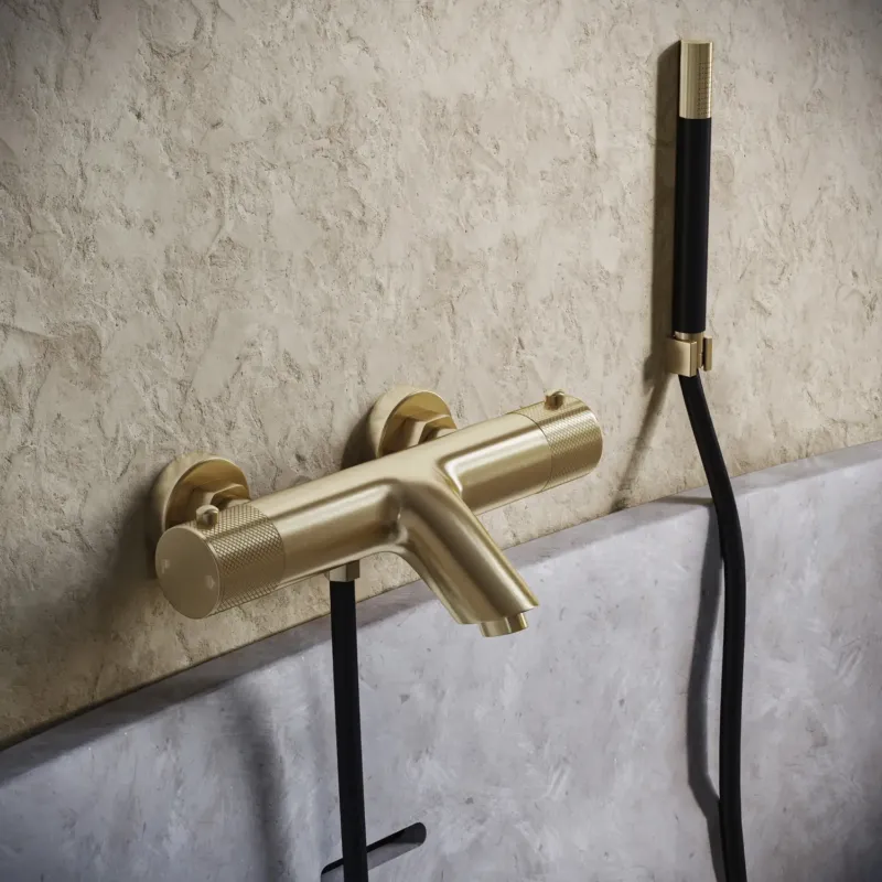 Favoriet Saniclear Brass Curved Pro thermostatische opbouw badkraan met handdouche geborsteld messing - mat goud