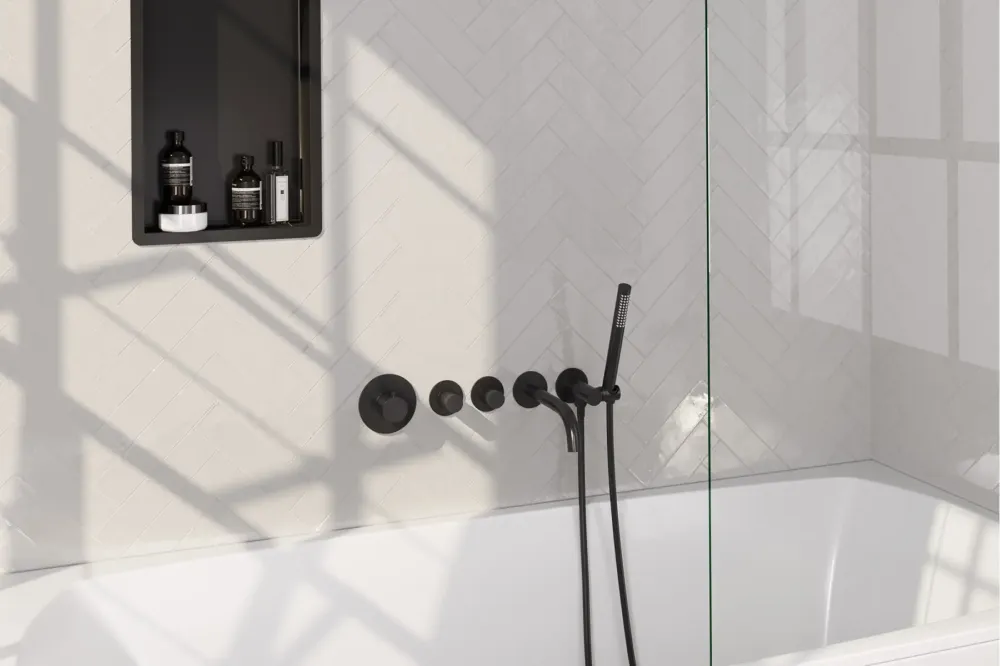 Bestel Nu Brauer Black Edition inbouw badkraan met uitloop en staafhanddouche zwart mat