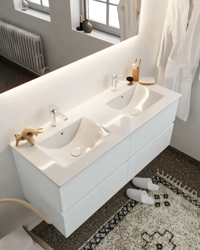 Mondiaz Vica 120cm badmeubel clay 4 lades wastafel Denia dubbel met 2 kraangaten Laatste Versie